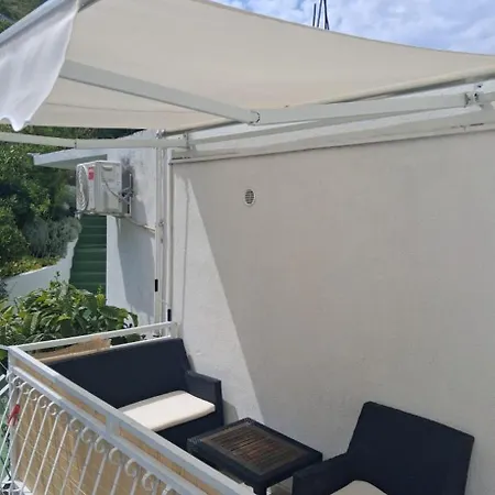 Apartamento Antony 2 *